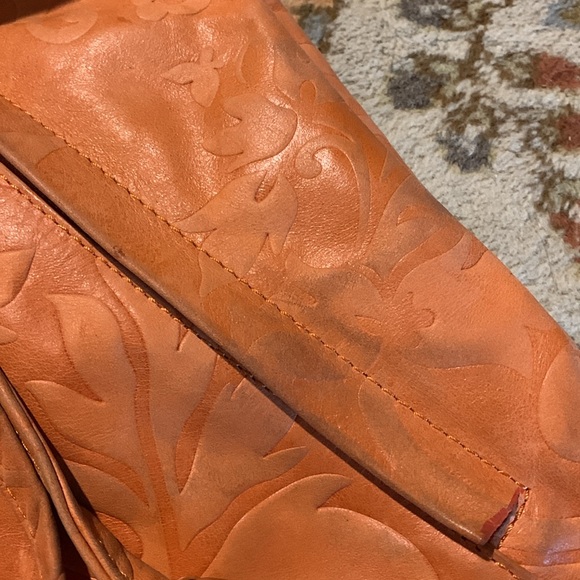 Valentina Sling Purse - Picture 9 of 9